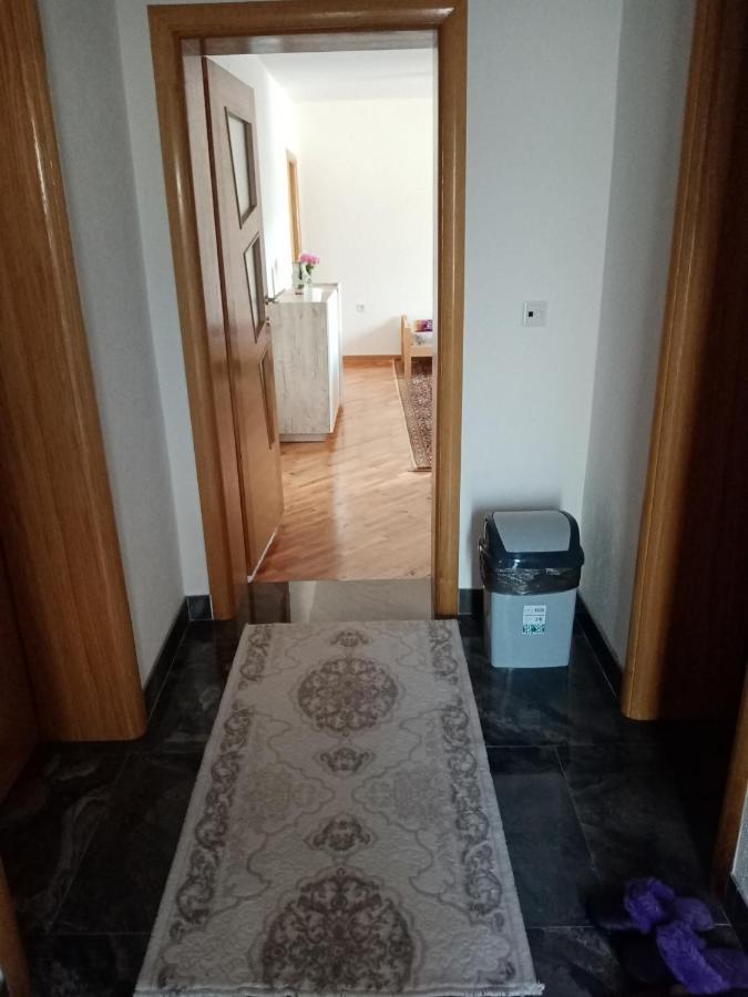 Azra Apartment Visoko Bagian luar foto
